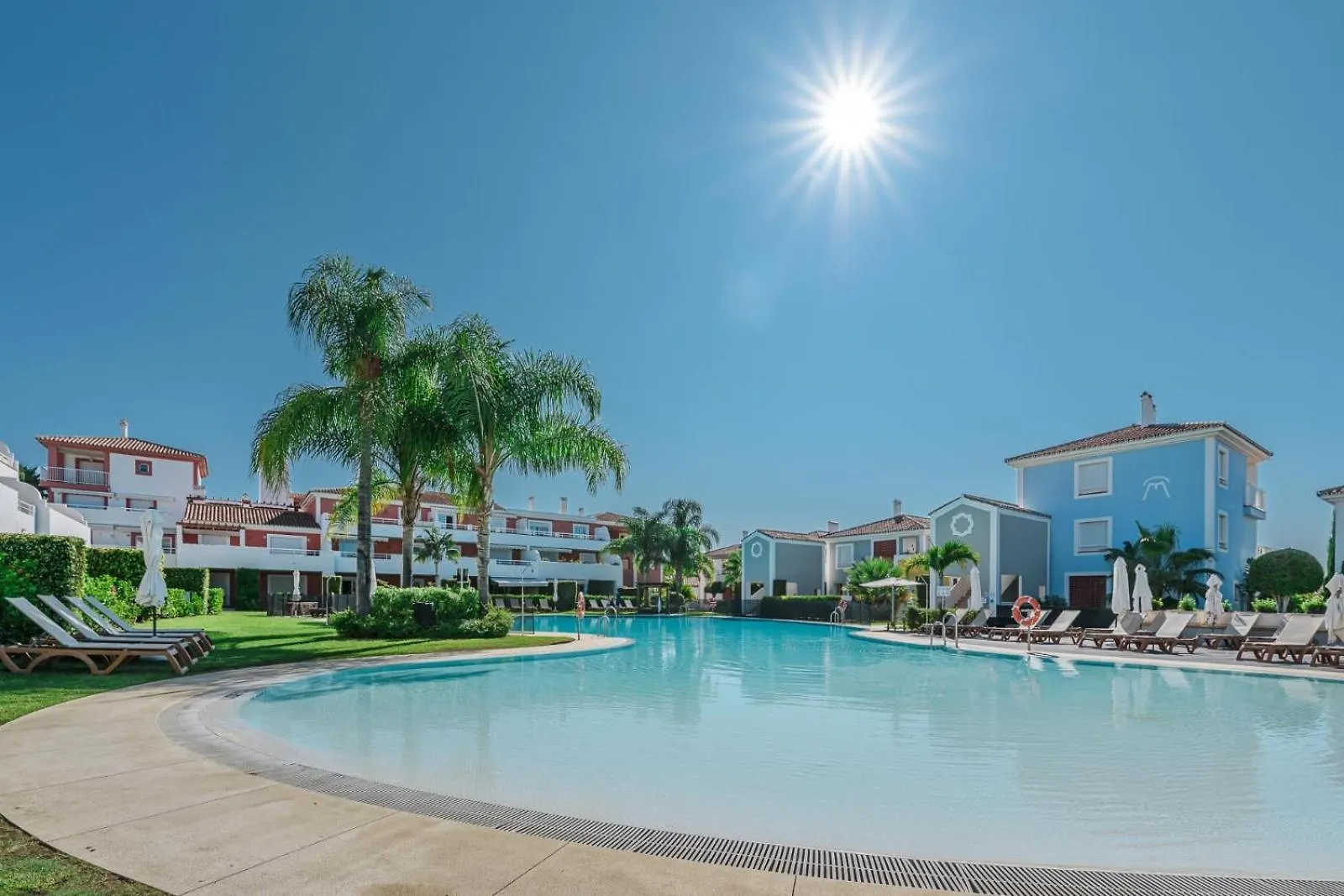Cortijo Del Mar Penthouse Apartment Estepona Spain