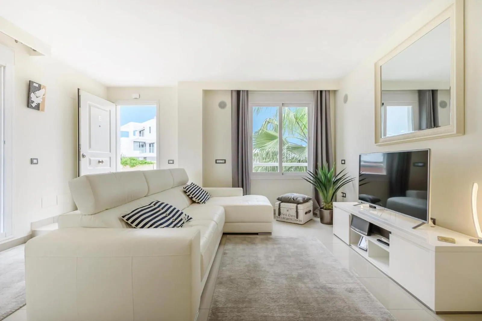 Cortijo Del Mar Penthouse Apartment Estepona